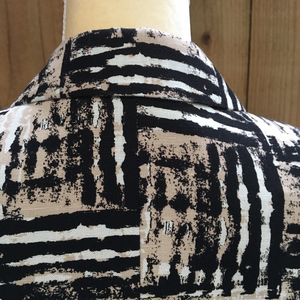 Calvin Klein Single Breasted Abstract Blazer EUC - Picture 8 of 8